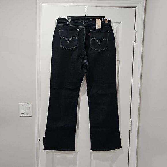 Levi's 512 Slimming Jeans - Picture 5 of 6